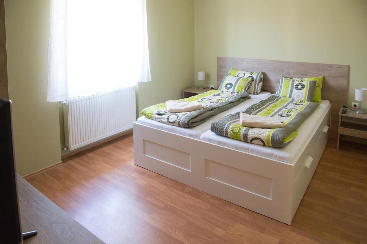 Levendula Apartmanhaz Hajdúszoboszló Екстериор снимка