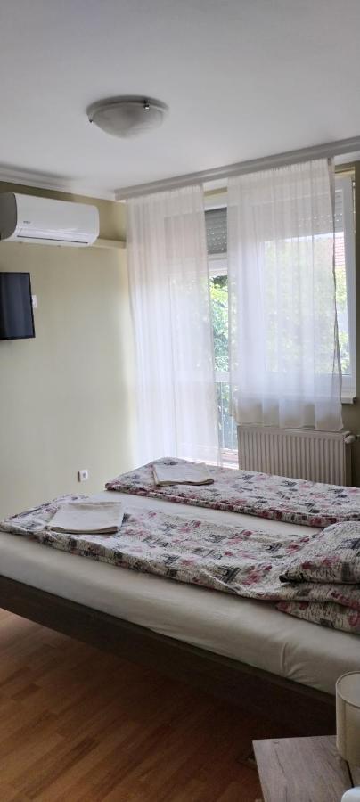 Levendula Apartmanhaz Hajdúszoboszló Екстериор снимка