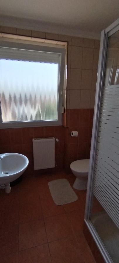 Levendula Apartmanhaz Hajdúszoboszló Екстериор снимка