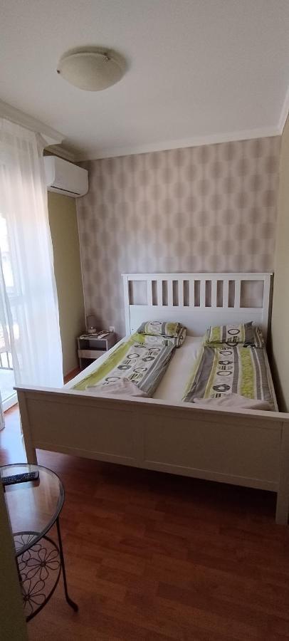 Levendula Apartmanhaz Hajdúszoboszló Екстериор снимка