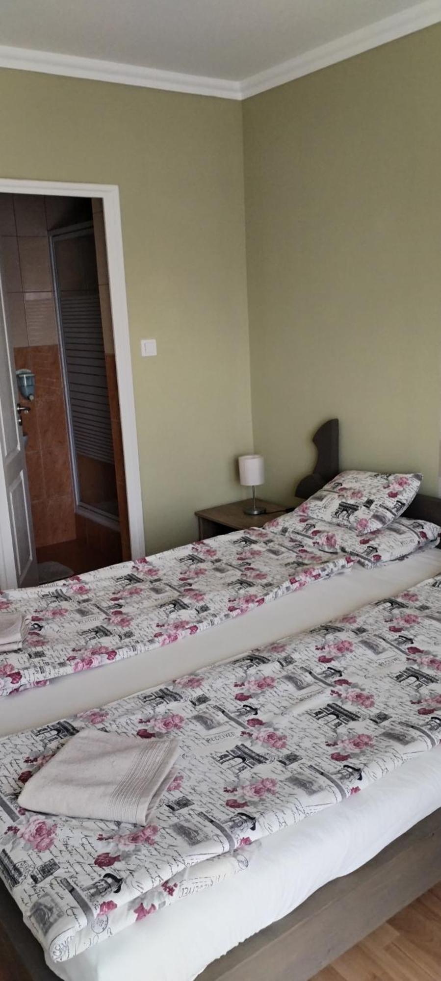 Levendula Apartmanhaz Hajdúszoboszló Екстериор снимка